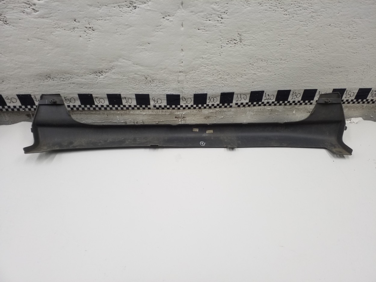 Накладка переднего бампера Suzuki Vitara 2