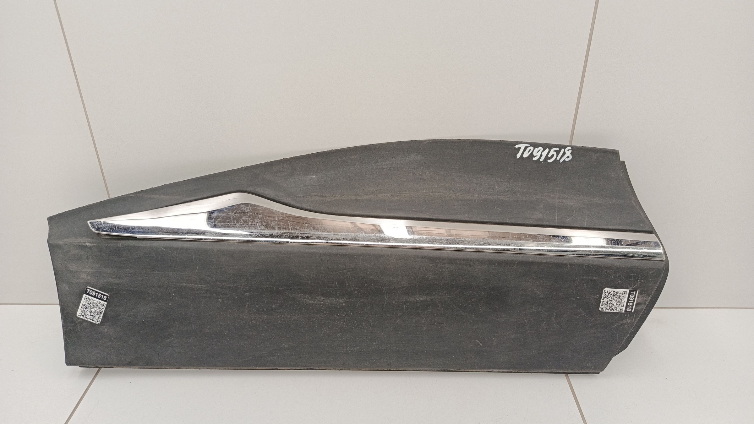 Накладка двери задней правой Renault Kaptur