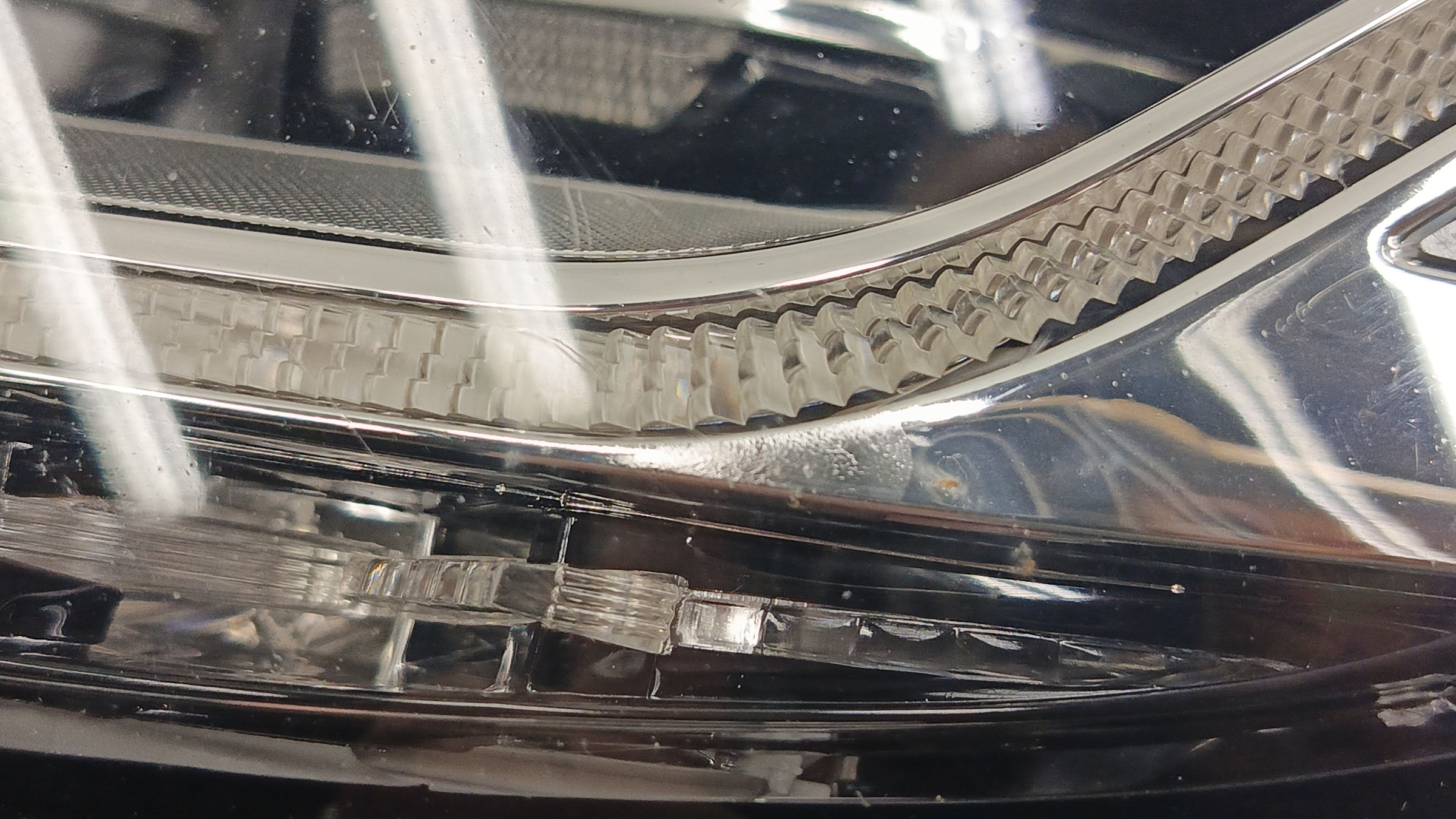 Фара передняя левая Volkswagen Passat B8 LED