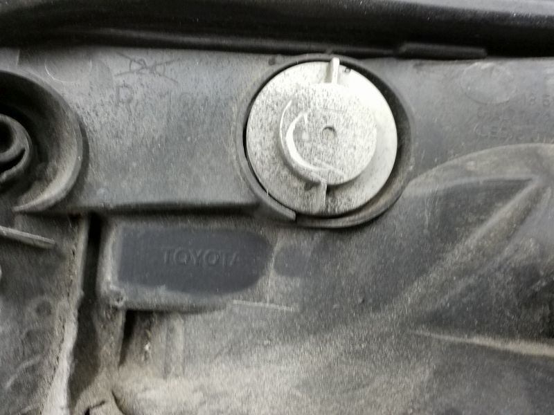 Фара передняя правая Toyota RAV4 CA40 Restail LED