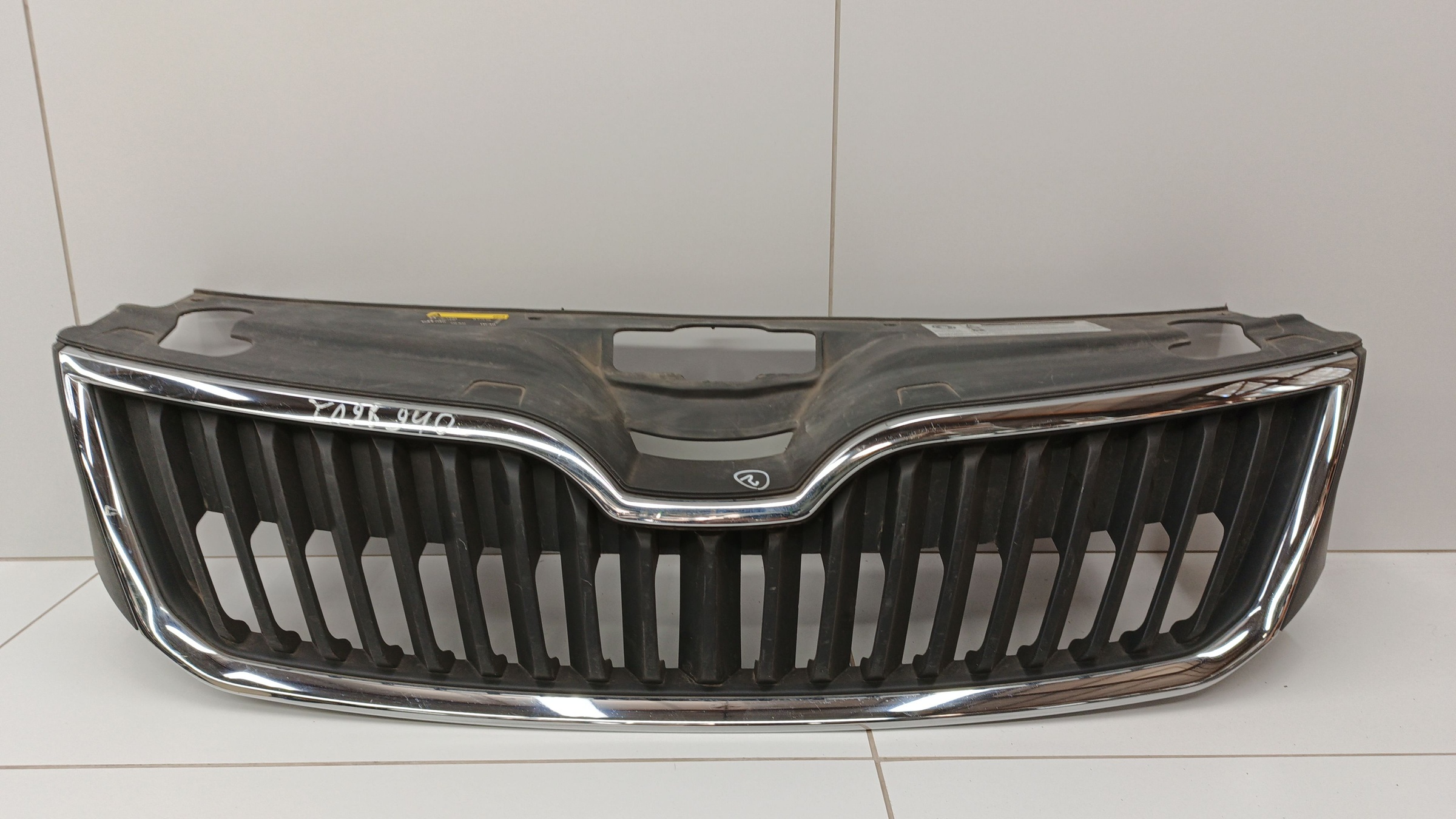 Решетка радиатора Skoda Rapid 1