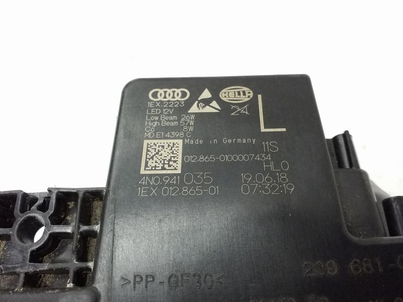 Фара передняя левая Audi A8 D5 4N LED