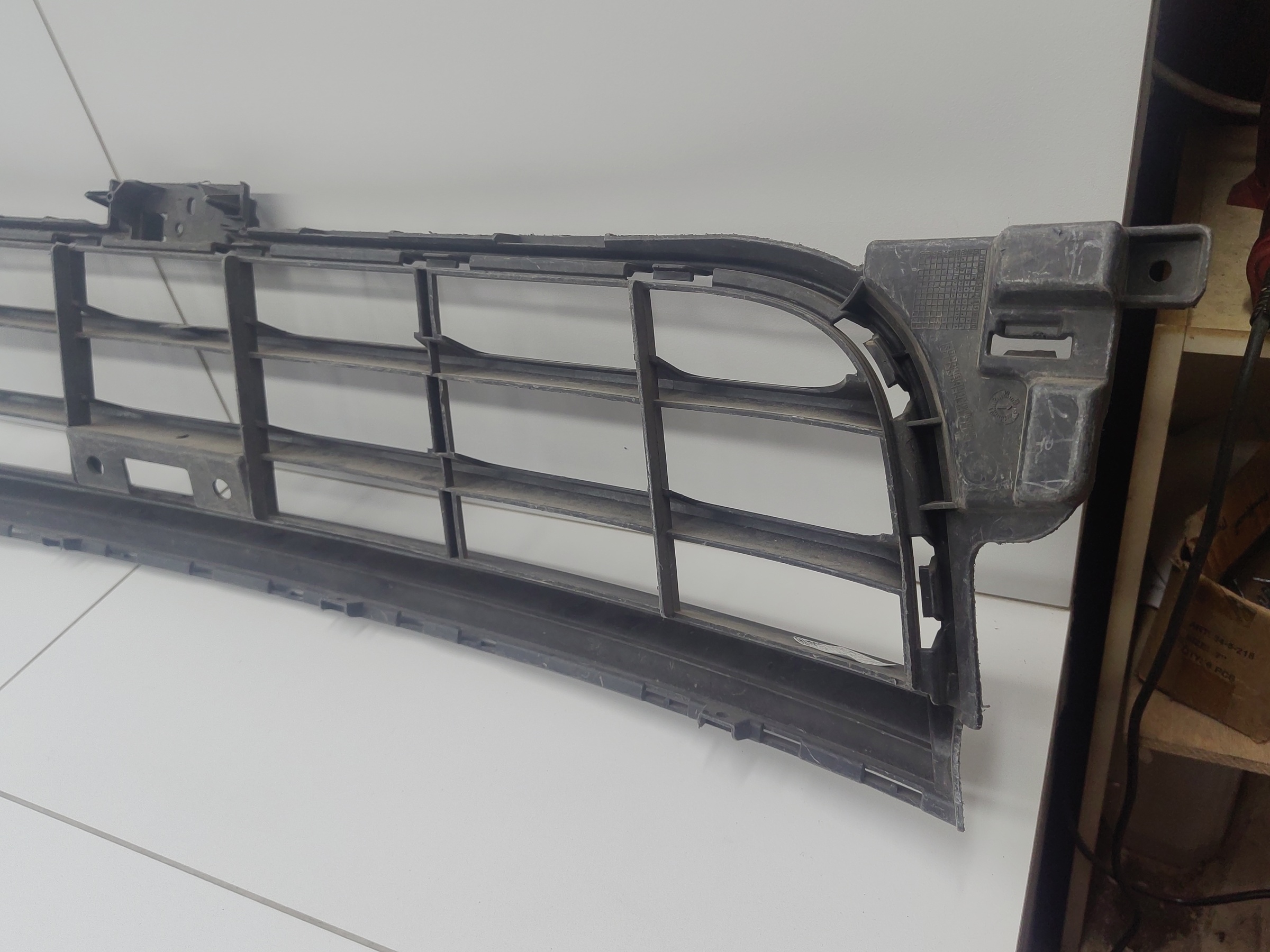 Решетка переднего бампера Porsche Panamera 2