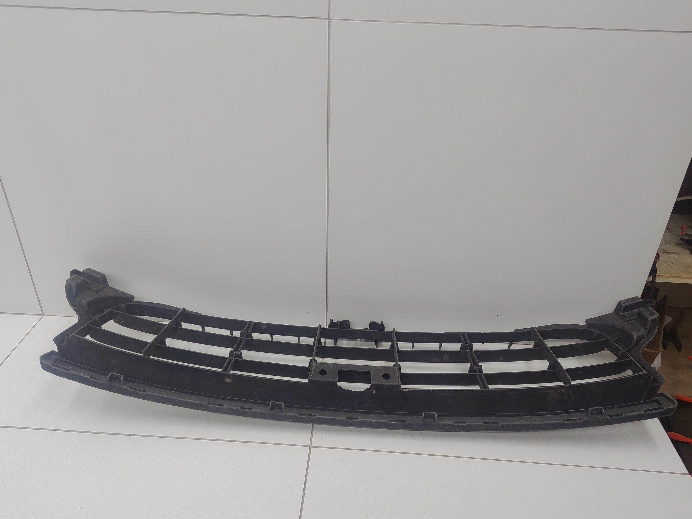 Решетка переднего бампера Porsche Panamera 2