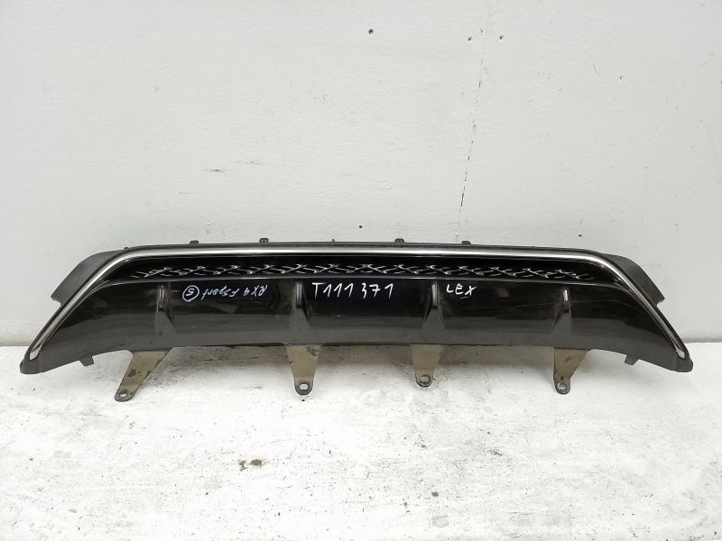 Накладка заднего бампера центральная Lexus RX 4