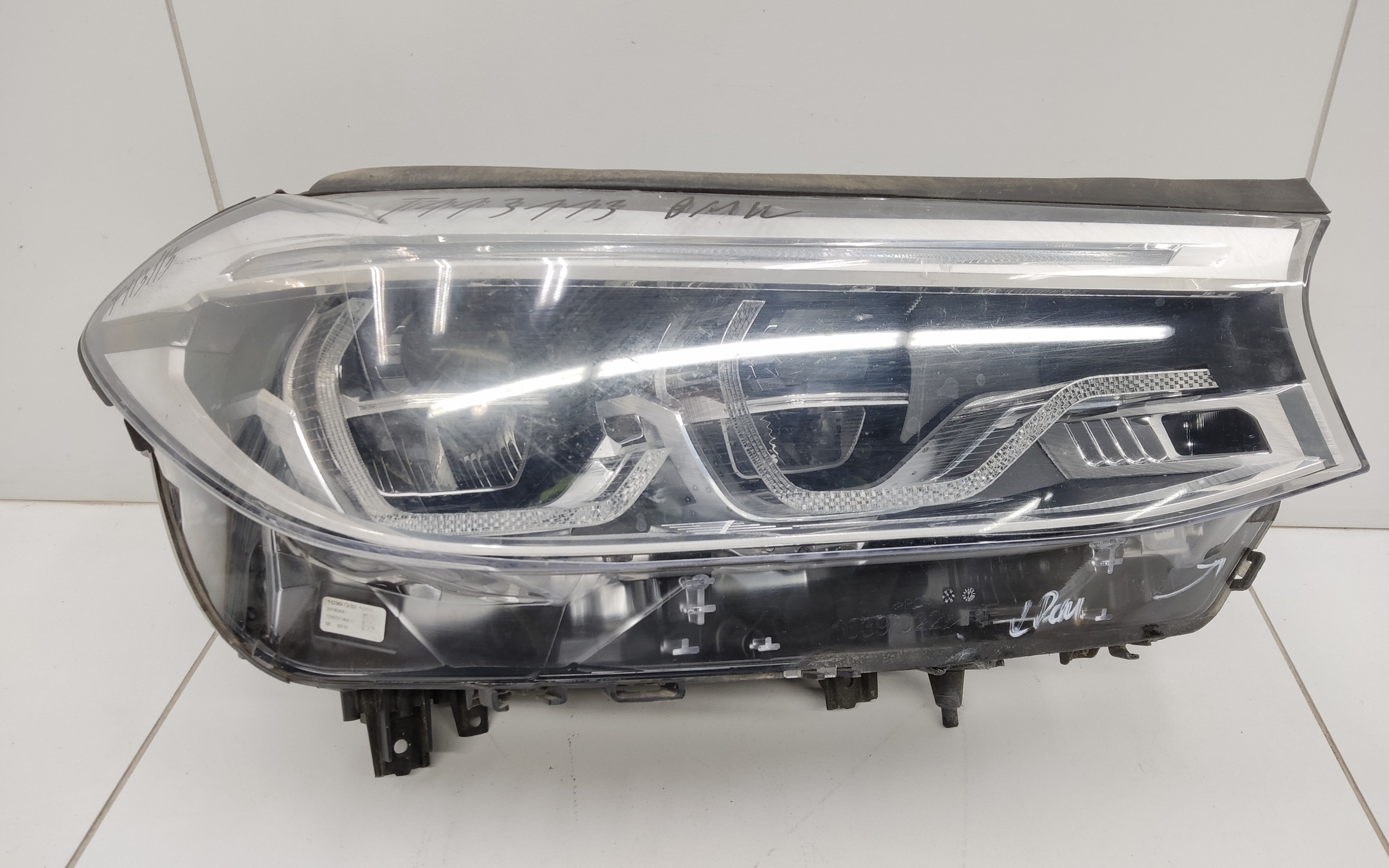 Фара передняя правая BMW 6er G32 LED адаптив