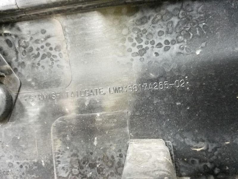 Накладка крышки багажника Mitsubishi Outlander 3 Restail 2