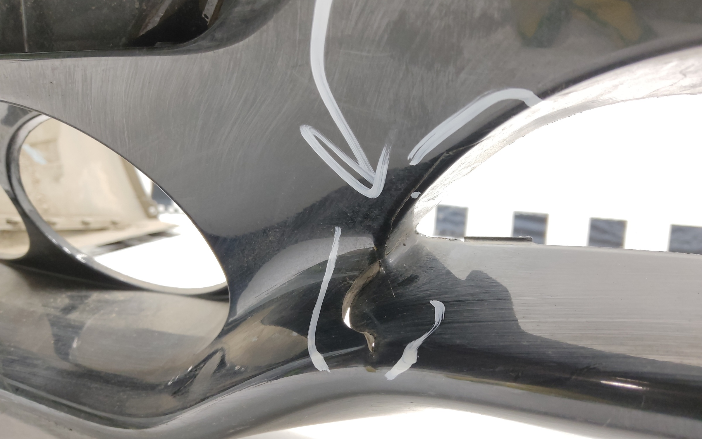 Бампер задний Kia Stinger