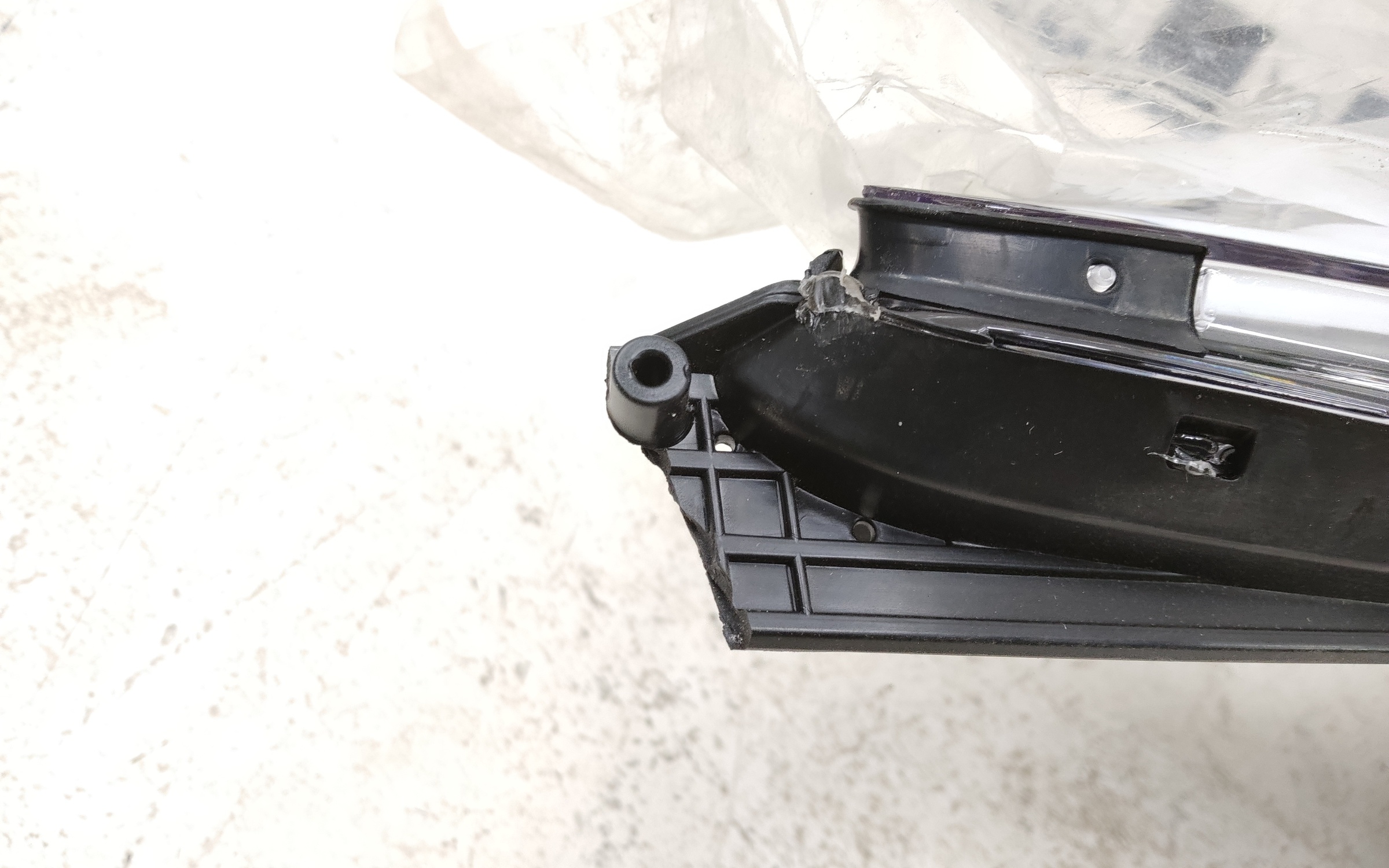 Фара передняя левая Kia Ceed 2 галоген с ДХО