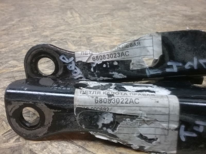 Петля капота левая Jeep Grand Cherokee WK2 Restail