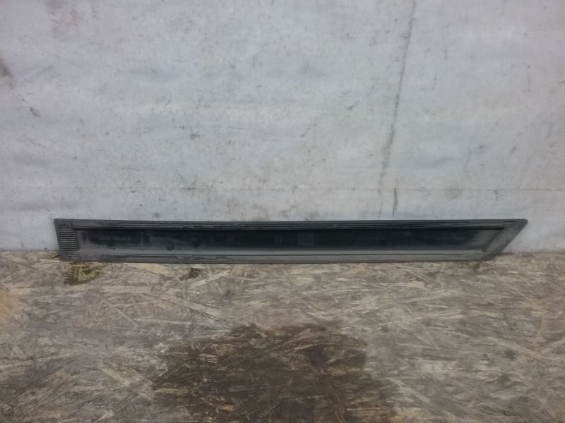 Накладка двери задней правой Skoda Yeti Restail 