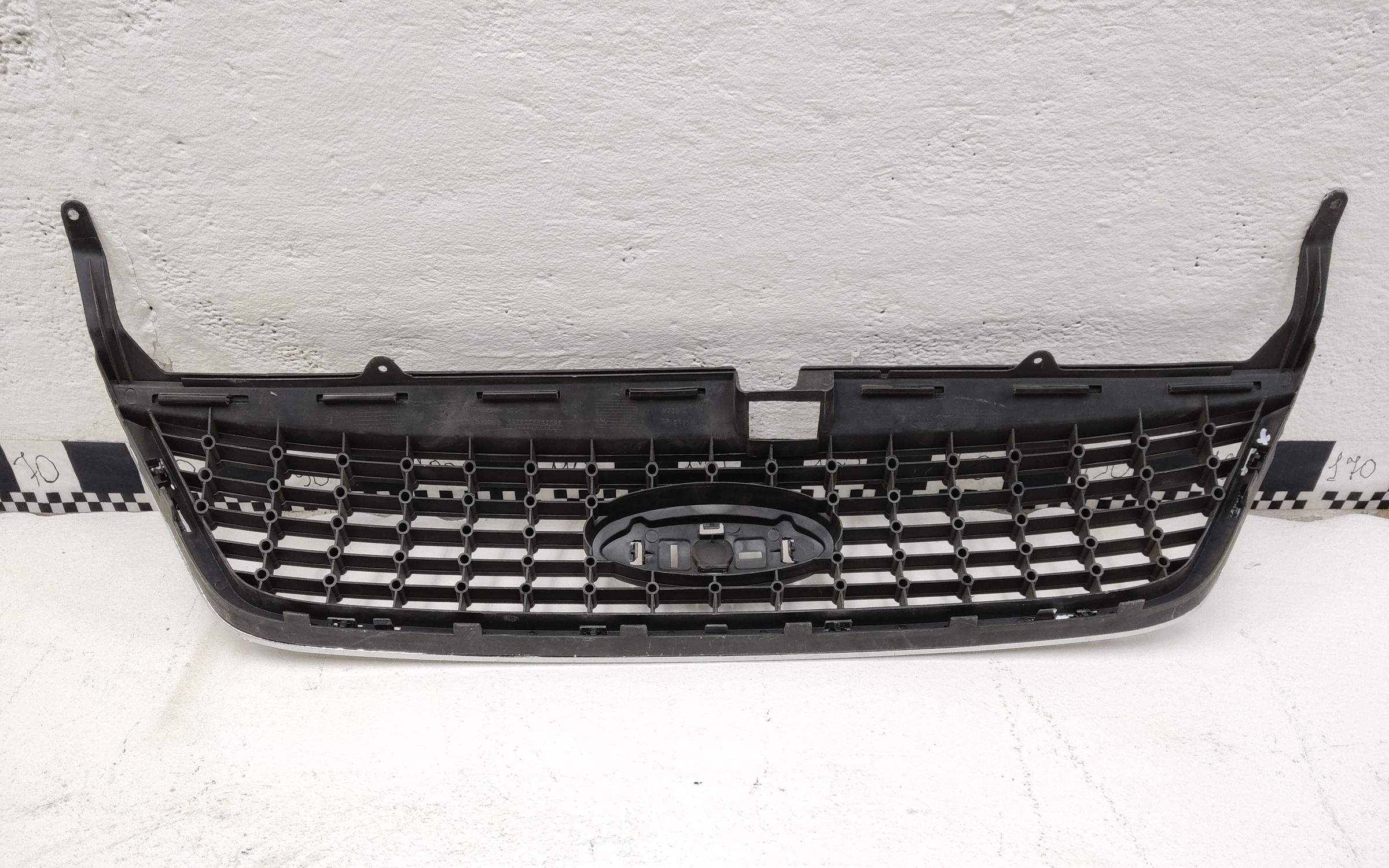 Решетка радиатора Ford Mondeo 4