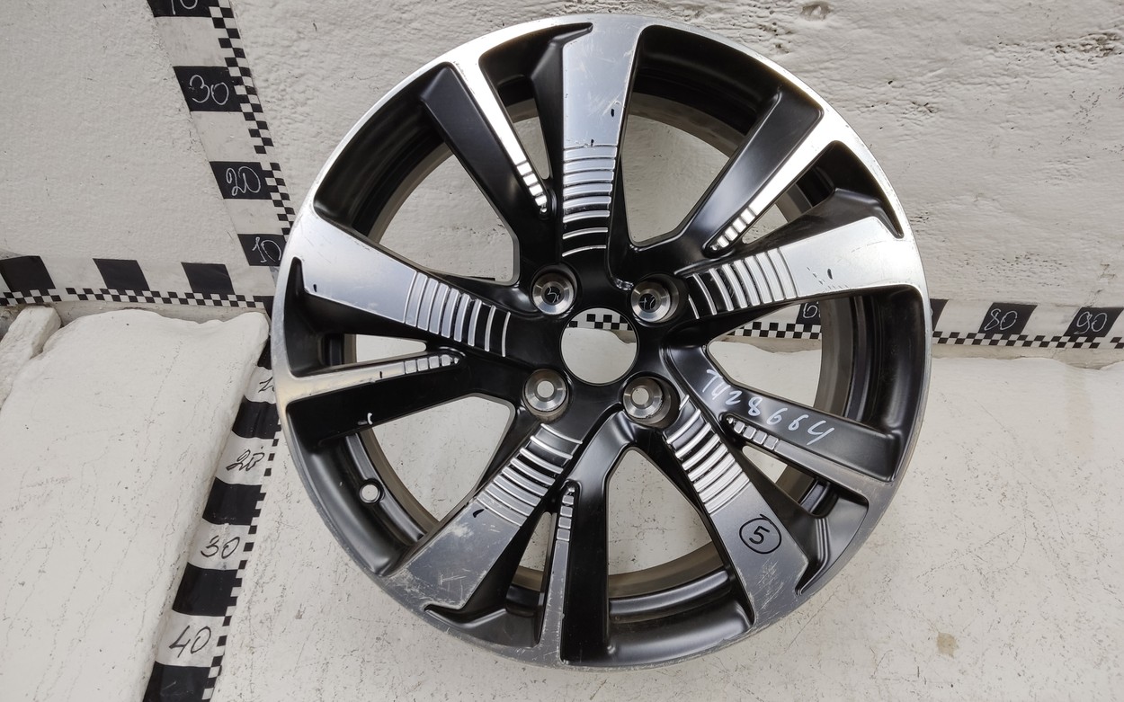 Диск колеса литой Peugeot 2008 R17