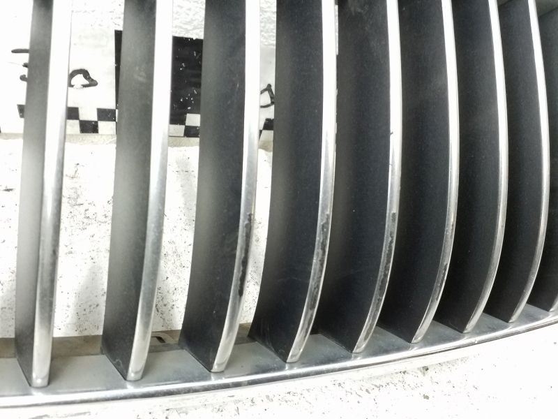Решетка радиатора левая BMW 5er F10 Restail