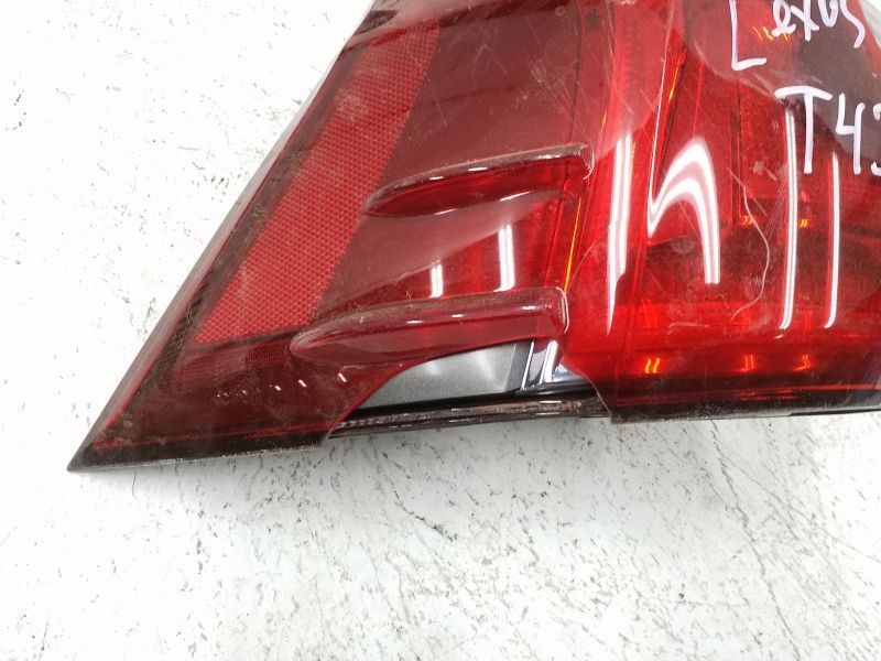 Фонарь задний левый наружный Lexus LX 3 Restail 2 LED