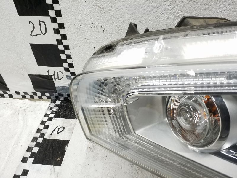 Фара передняя левая Nissan Murano Z52 LED