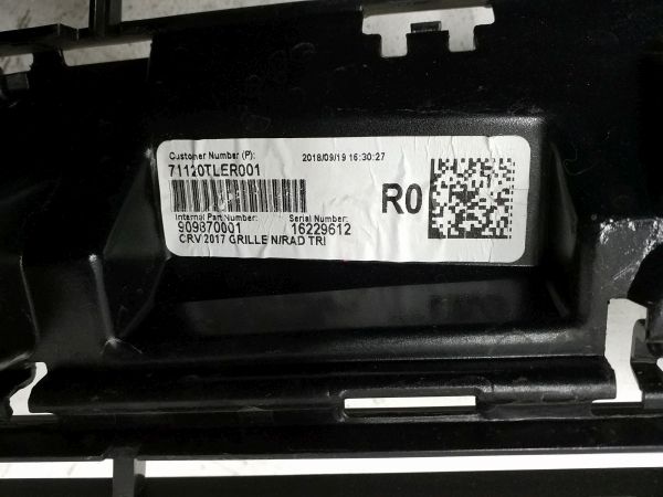 Решетка радиатора Honda CR-V 5