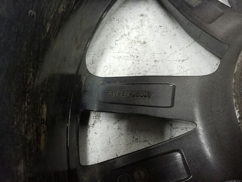 Диск колеса литой Toyota Camry V55 R17