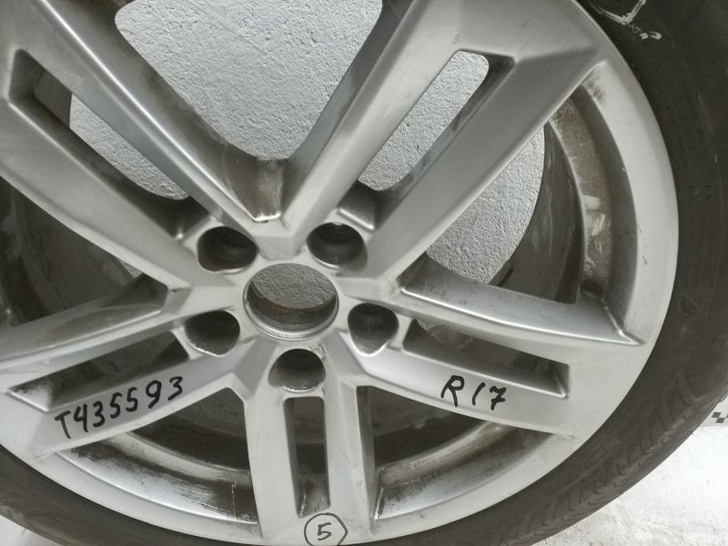 Диск колеса литой Audi A4 B9 R17