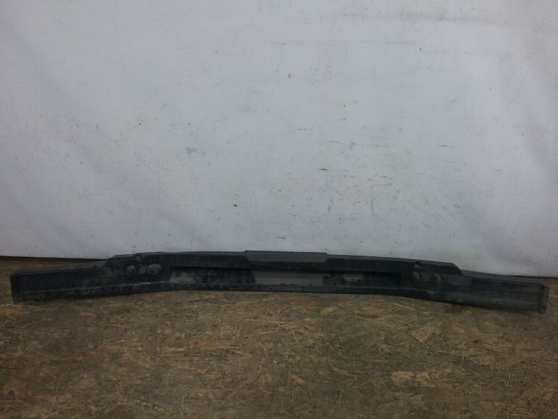 Абсорбер переднего бампера Toyota Land Cruiser 200