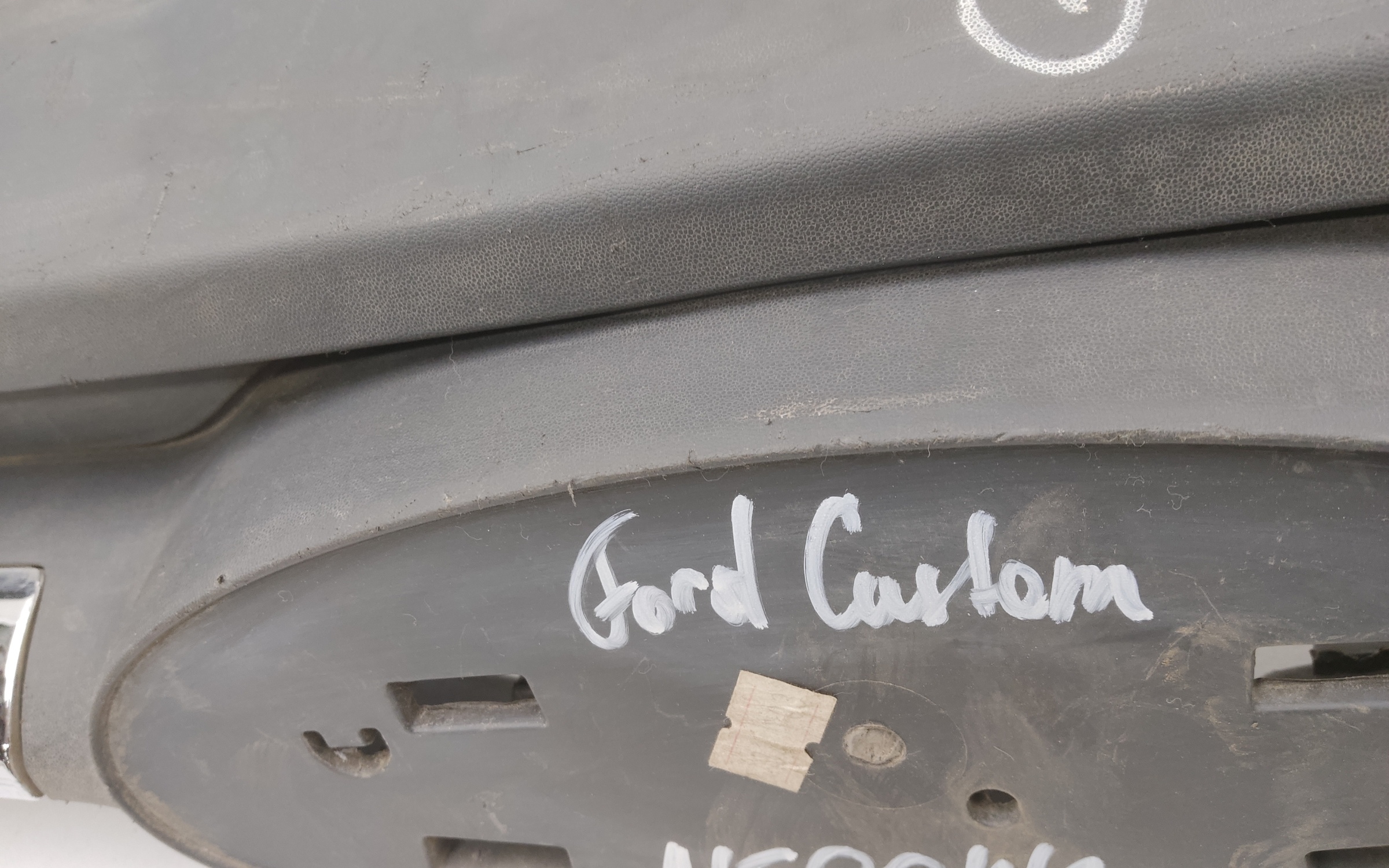 Решетка радиатора Ford Transit Custom