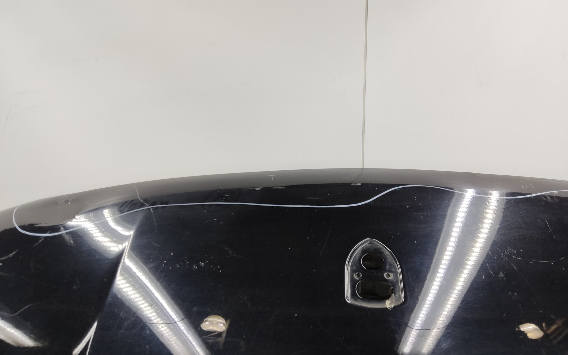 Капот Porsche Macan 1