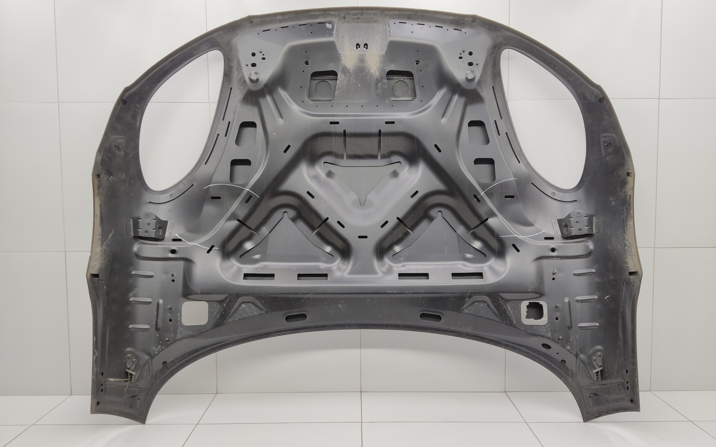 Капот Porsche Macan 1