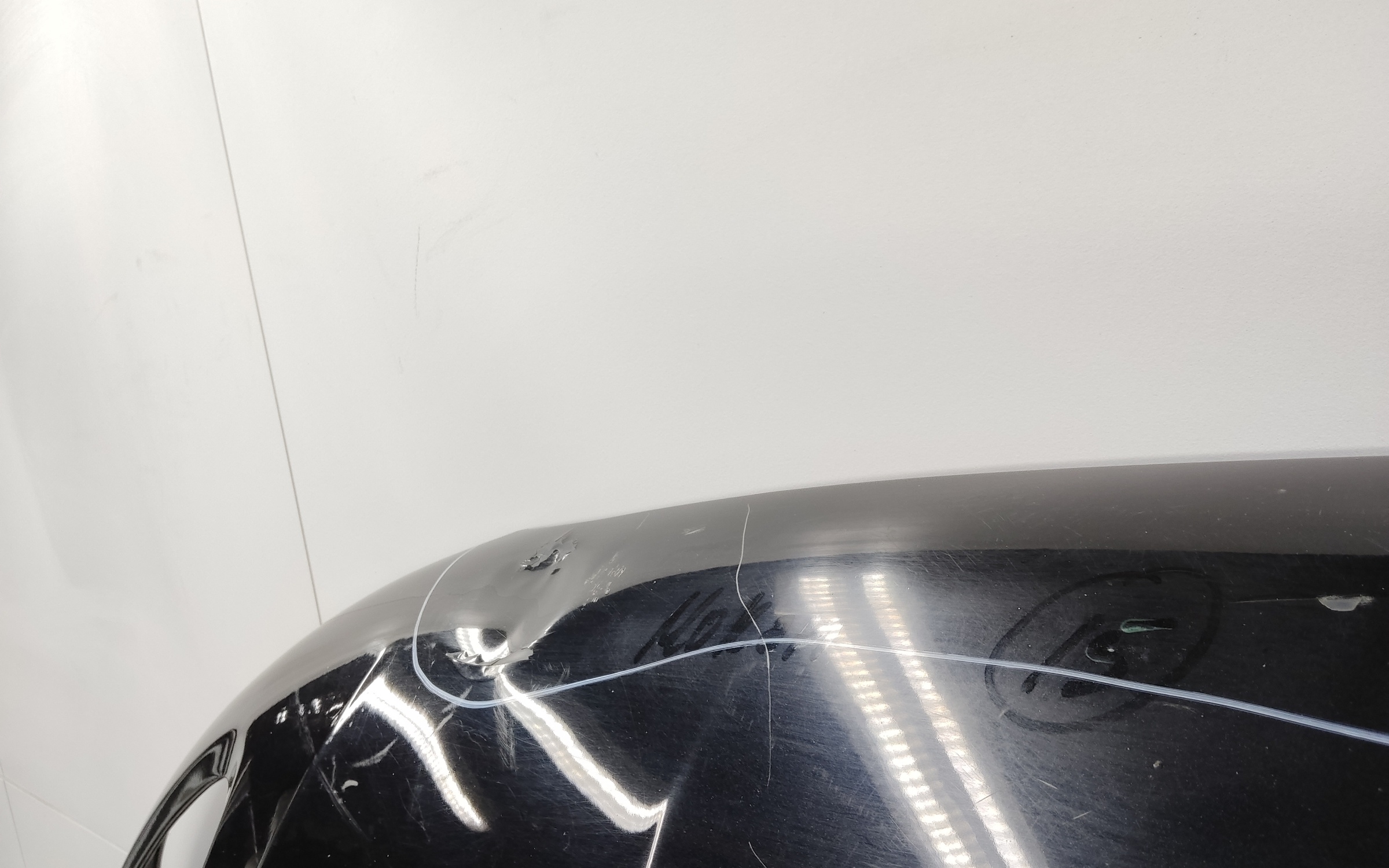 Капот Porsche Macan 1